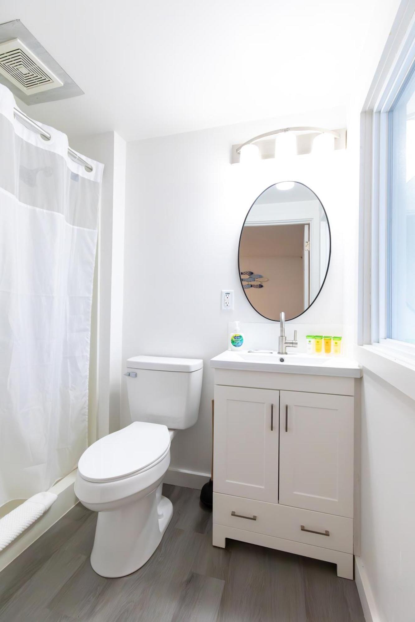 Anchor Bay Inn And Suites Sandusky Zewnętrze zdjęcie